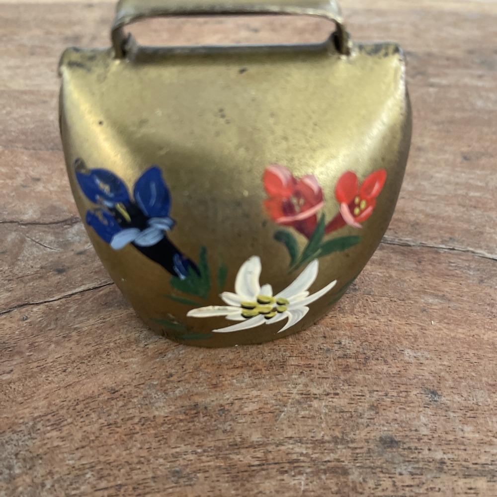 Vtg Pilatus Swiss Cow Brass Bell Leather Fringed Strap Handpainted Flowers 3"